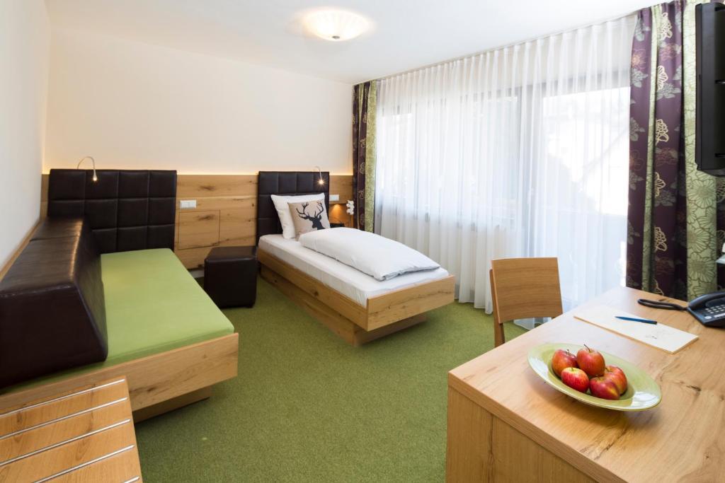 Hotel Roessle Alpirsbach Oda fotoğraf